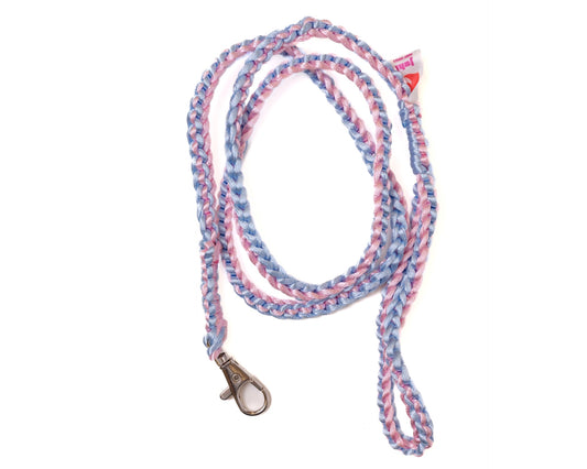 Modrorůžové pletené vodítko s karabinou pro hobby horse koníka od značky JUHI.