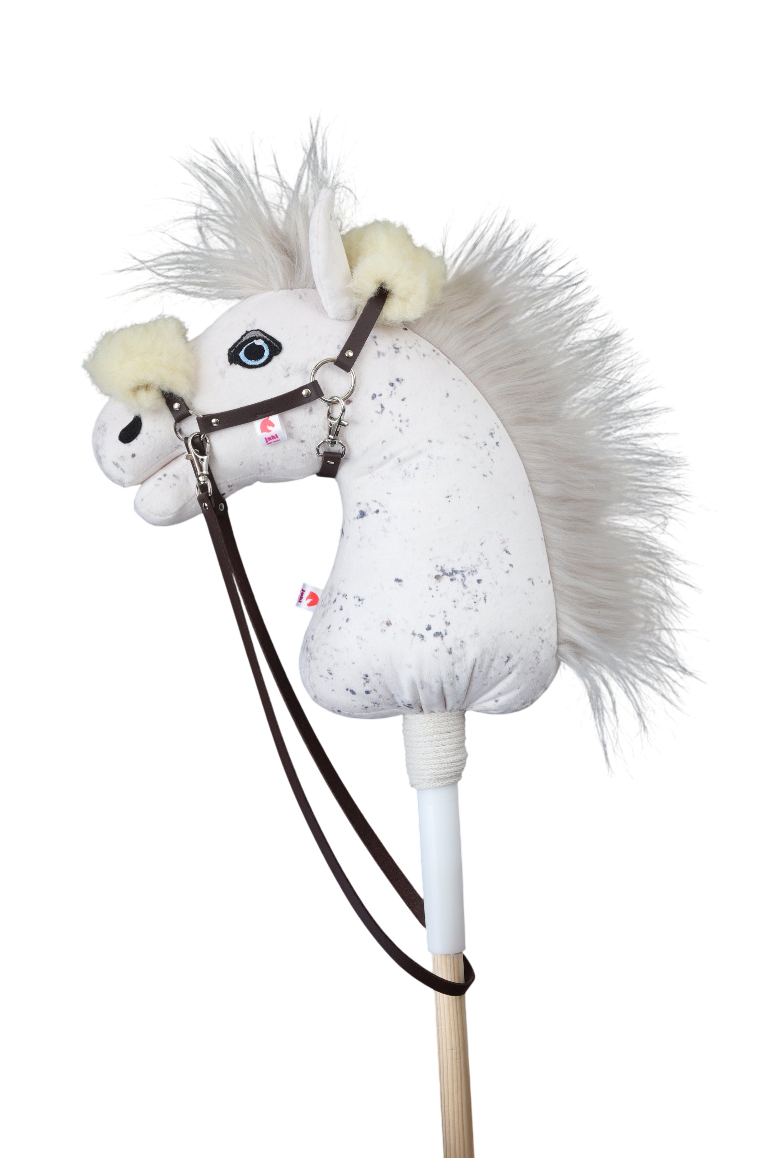 Hobbyhorse s hnědou ohlávkou z eco kůže s beránkem.