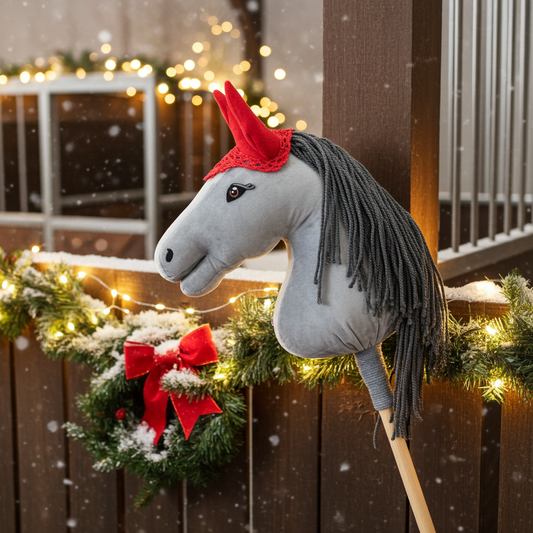 Čabraka háčkovaná - Červená s červenýma ušima - Hříbě