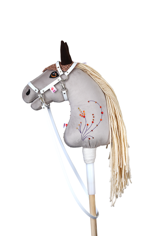 Čabraka háčkovaná - Běžová s hnědýma ušima - Sportovní pony